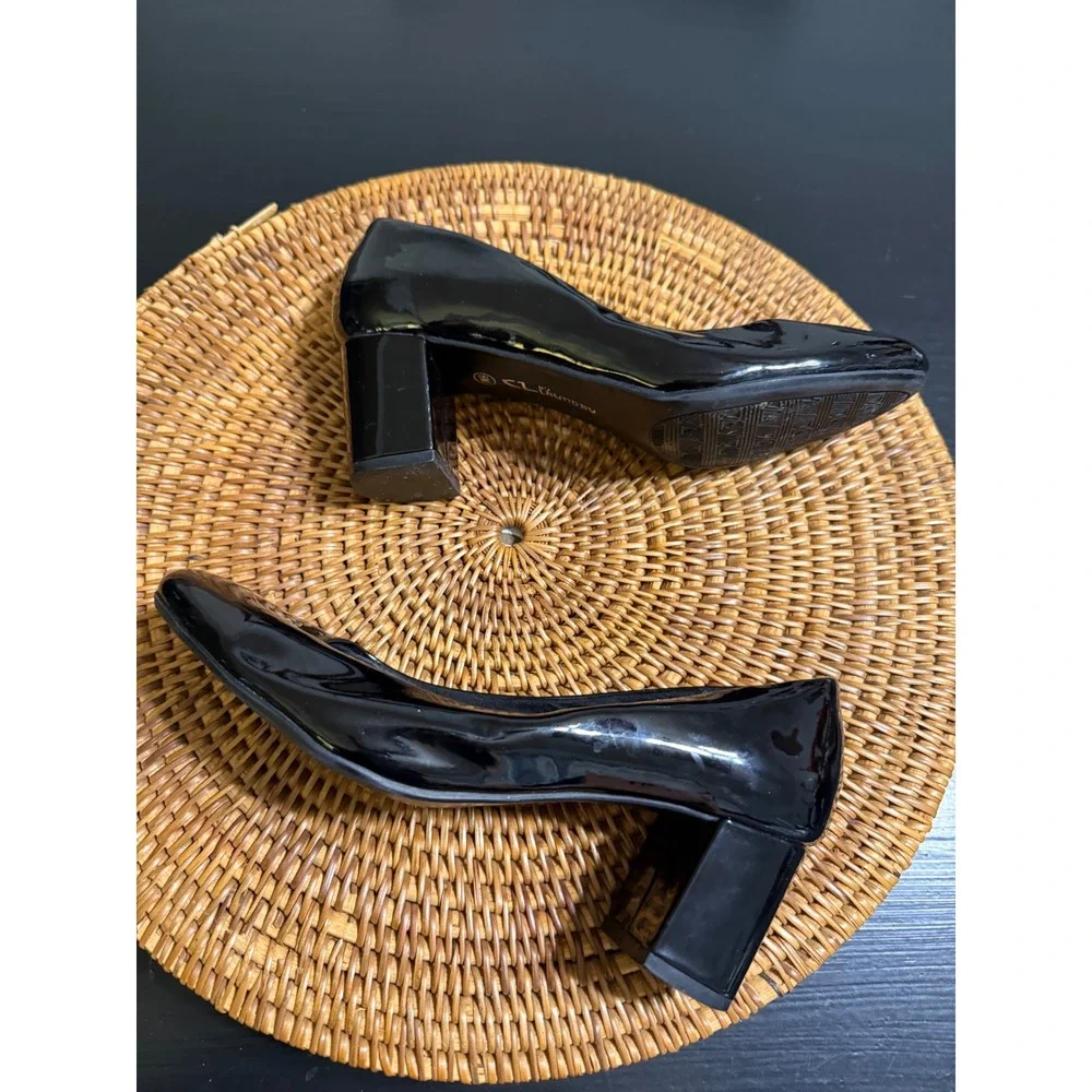 CL by Laundry Womens Black Patent Block Heel Round Toe Pumps Size 6M Scuffed